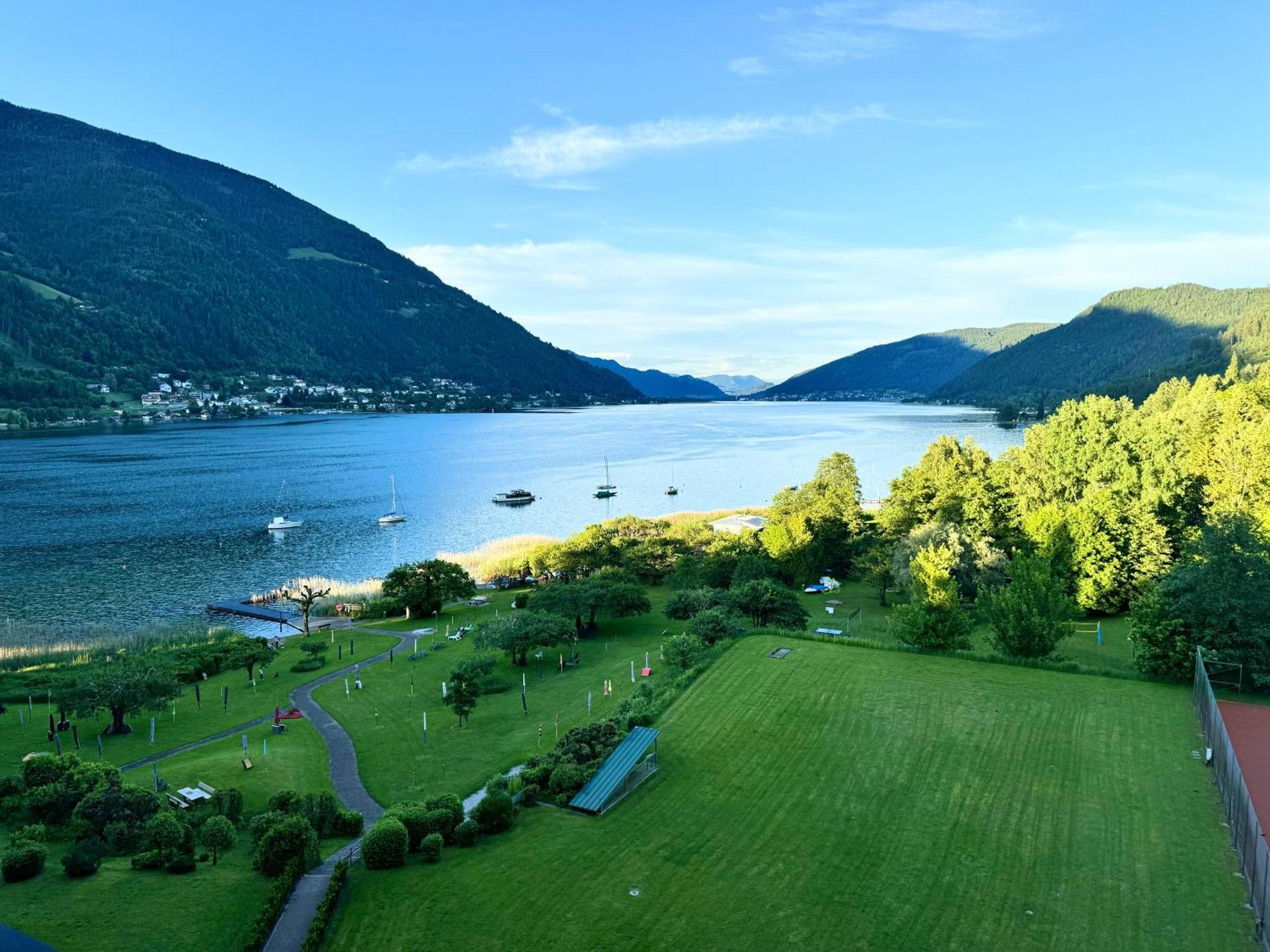 Apartment Am Ossiacher See Mit Seeblick Landskron Exteriör bild